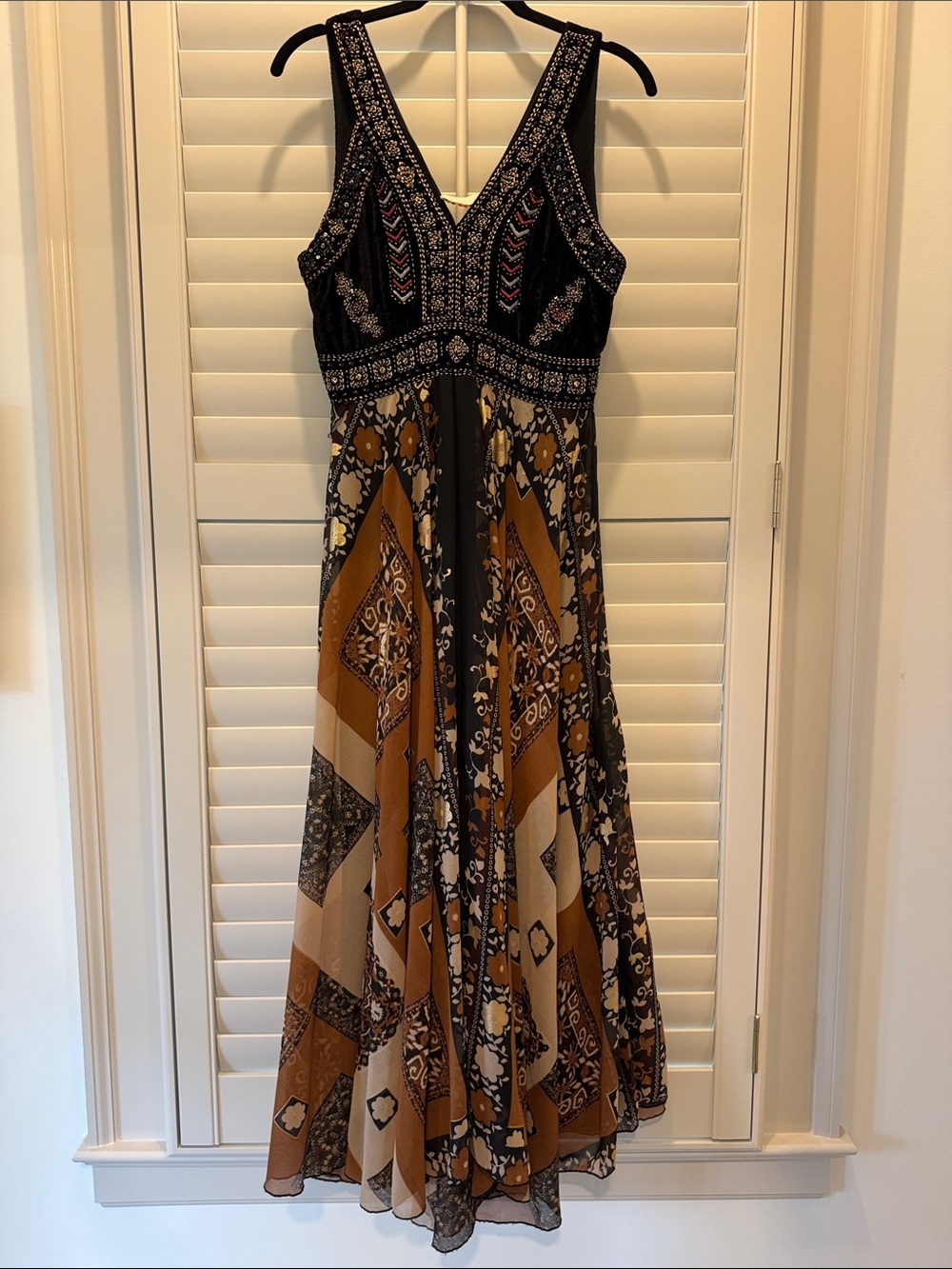 Boho V-Neck Maxi Dress in Black and Brown